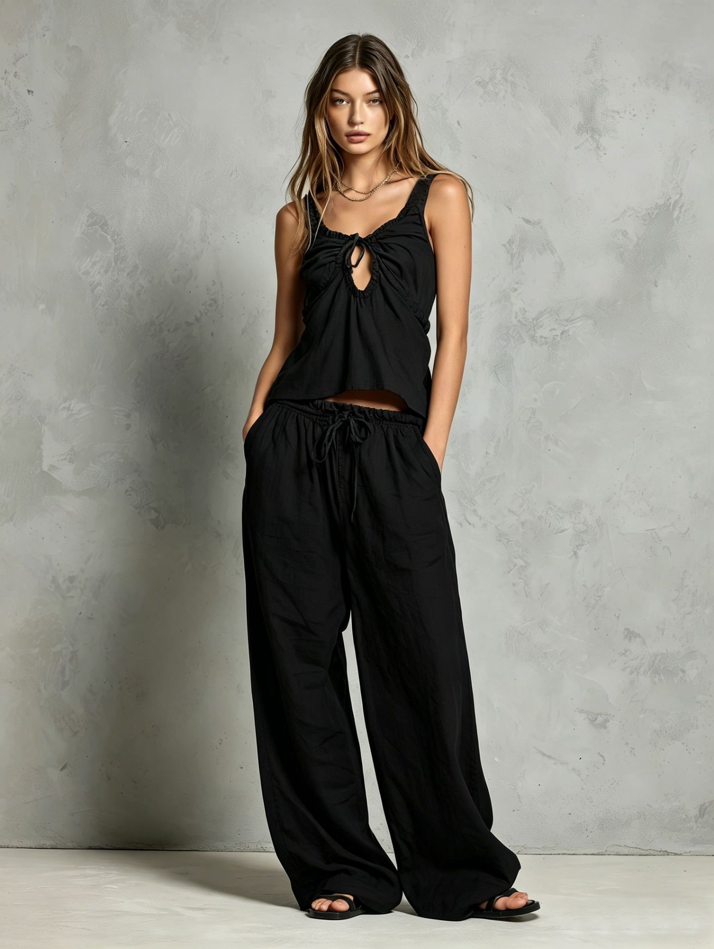 Women's Minimalist Sleeveless Tank Top and Pants Two-Piece Set