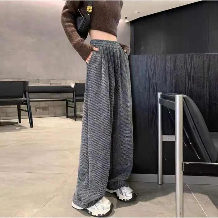 Women's Lazy Loose Straight-Leg Trousers with Chic Design