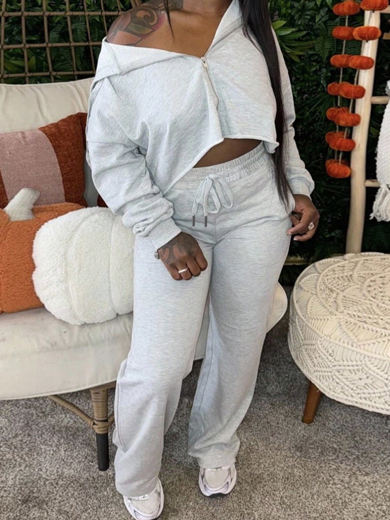 Women's Solid Color Crewneck Sweatshirt and Pants Two-Piece Set