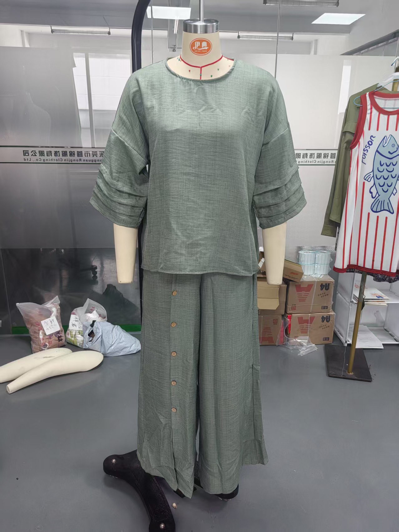 Women's Solid Color Loose Casual Three-Quarter Sleeve Top and Pants Set