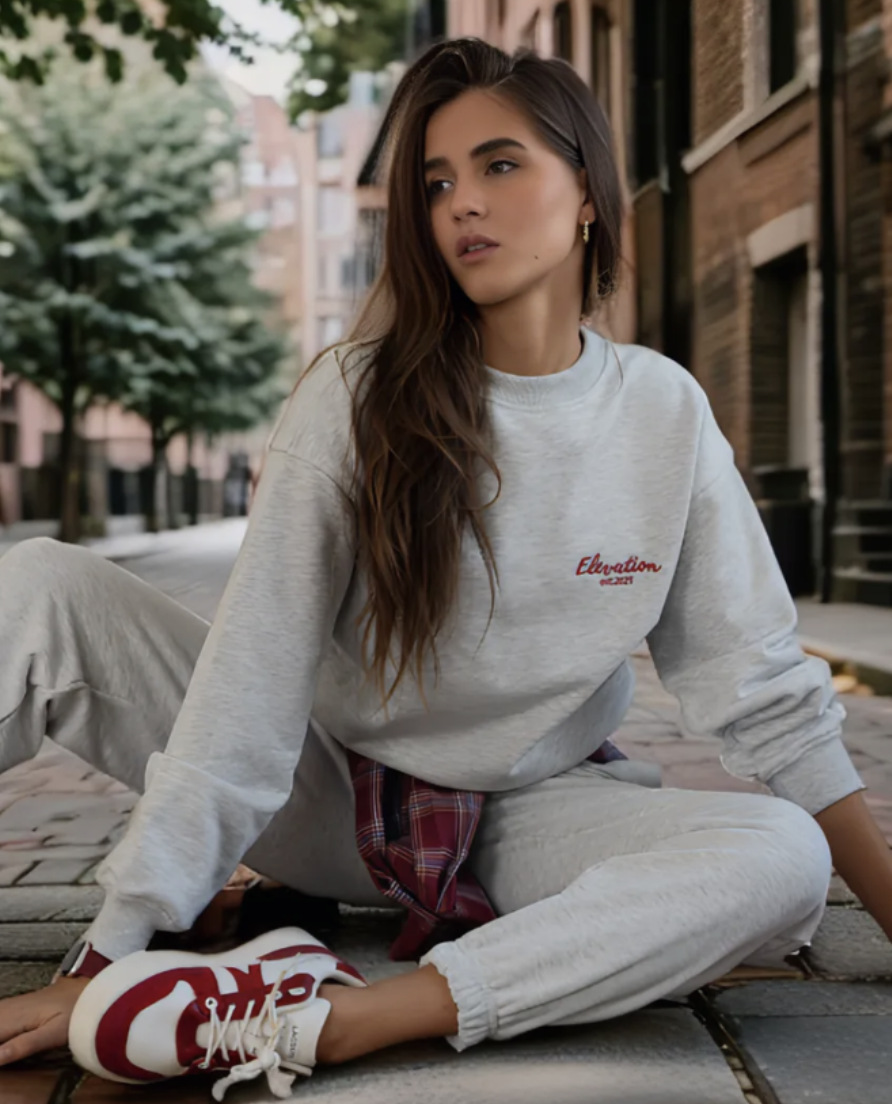 Women's Solid Crewneck Long-Sleeve Sweatshirt & Pants Set Casual