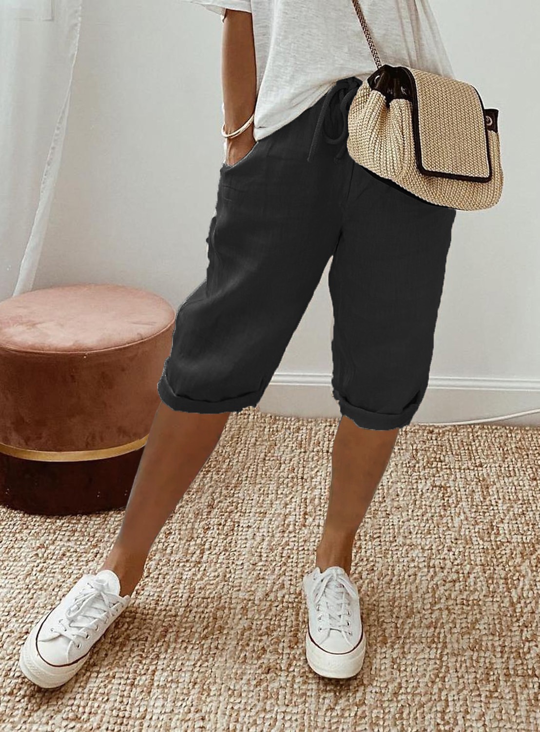 Women's Cotton Linen Elastic Waist Casual Shorts with Pockets