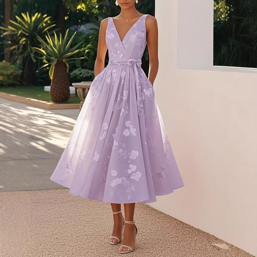 Sleeveless V-Neck Digital Print Dress