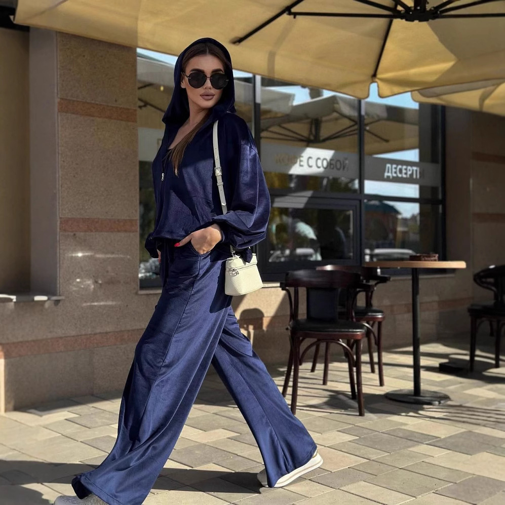Women's Velvet Hooded Top and Pants Set Solid Color Casual Three-Piece