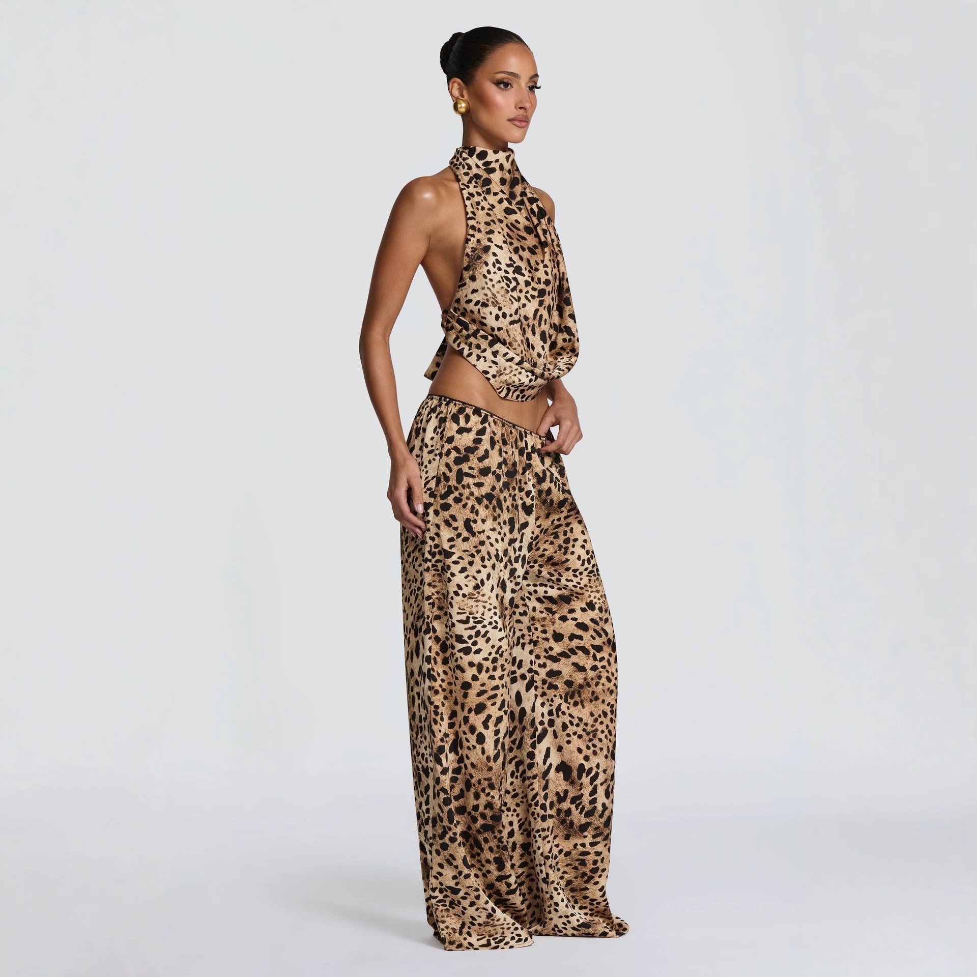 Women's Sleeveless Draped Neck Crop Top and Wide-Leg Pants Two-Piece Set