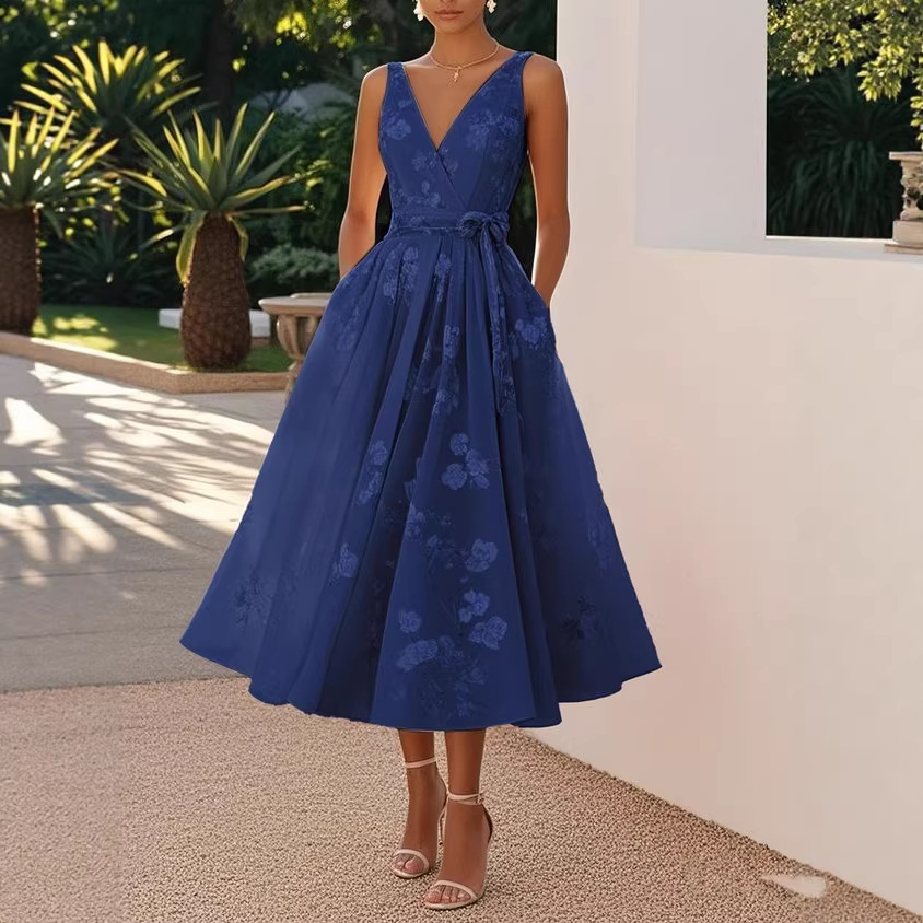 Sleeveless V-Neck Digital Print Dress