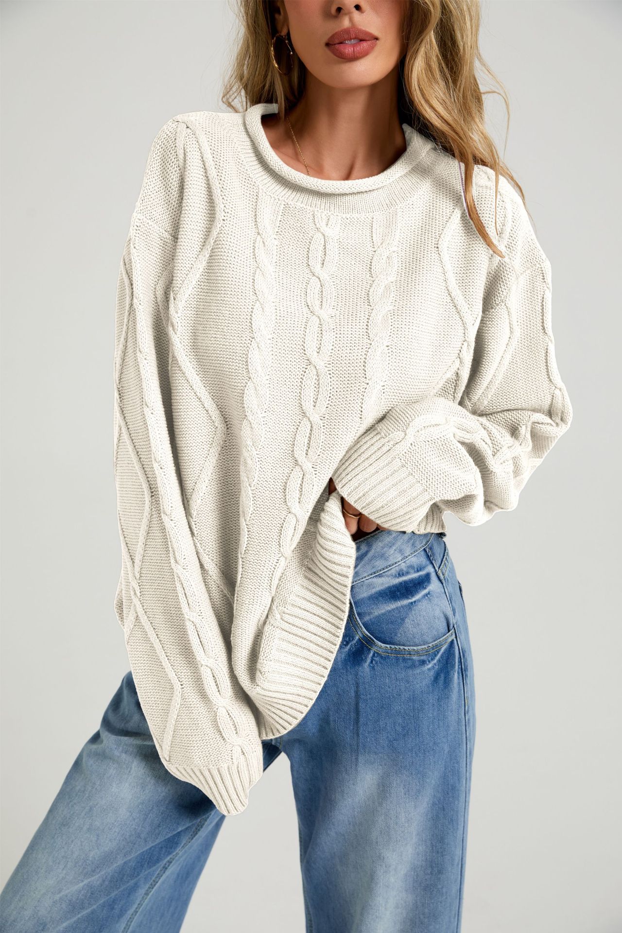 Women's Loose Crewneck Cable Knit Sweater