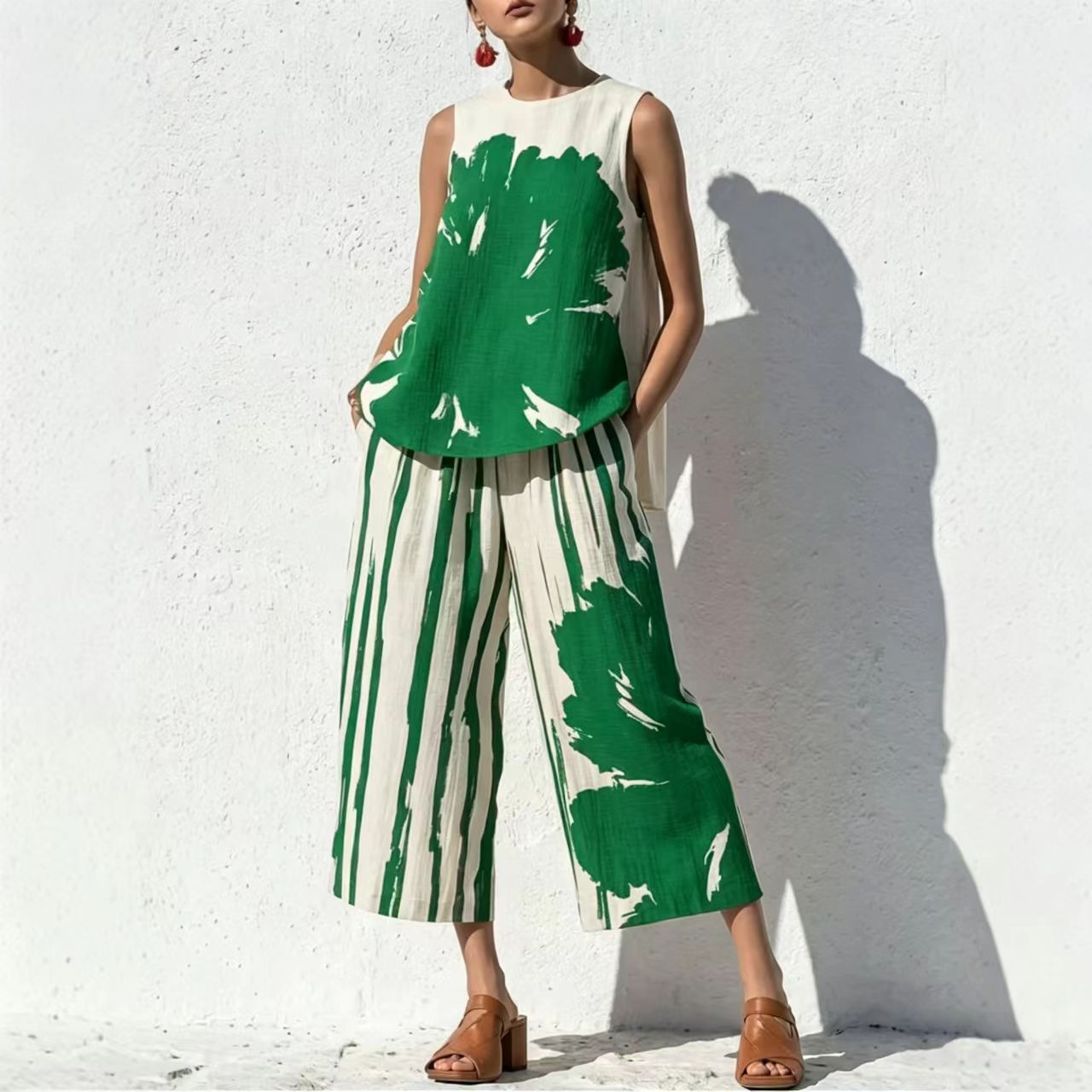 Women's Loose Floral Print Top & Wide-Leg Capri Two-Piece Set