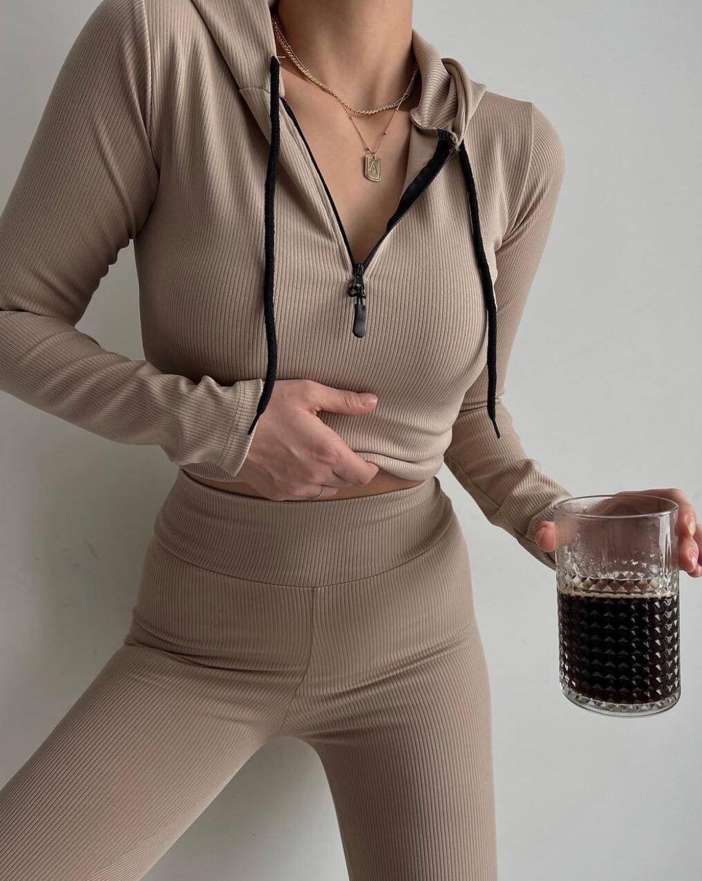 Women's Knit Hooded Two-Piece Set Slim Fit High Waist Long Sleeve Top and Pants