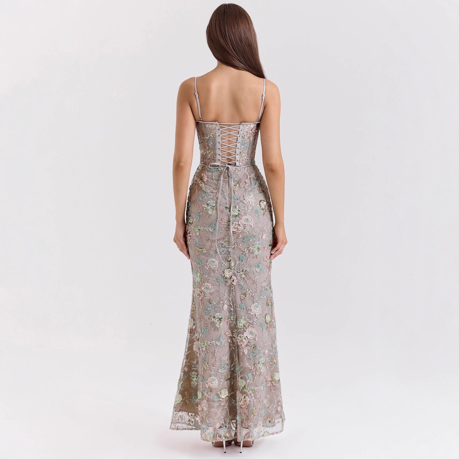 Elegant Low-Neck Sleeveless Lace-Up Backless Dress