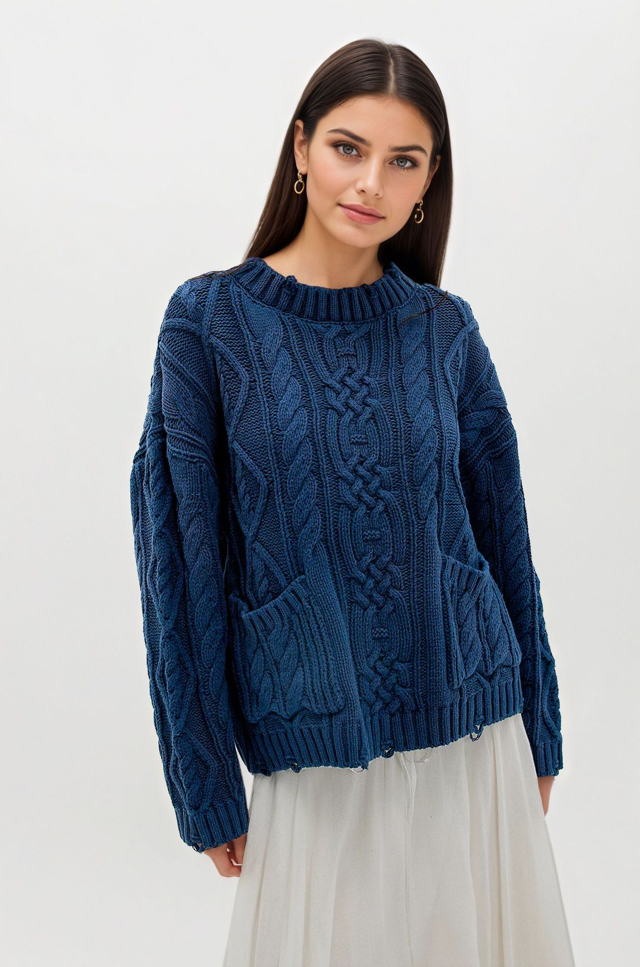 Cable-Knit Crewneck Pullover Sweater with Pockets
