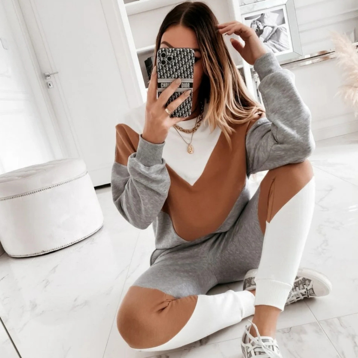 Women's Color-Block Sweatshirt and Pants Two-Piece Set