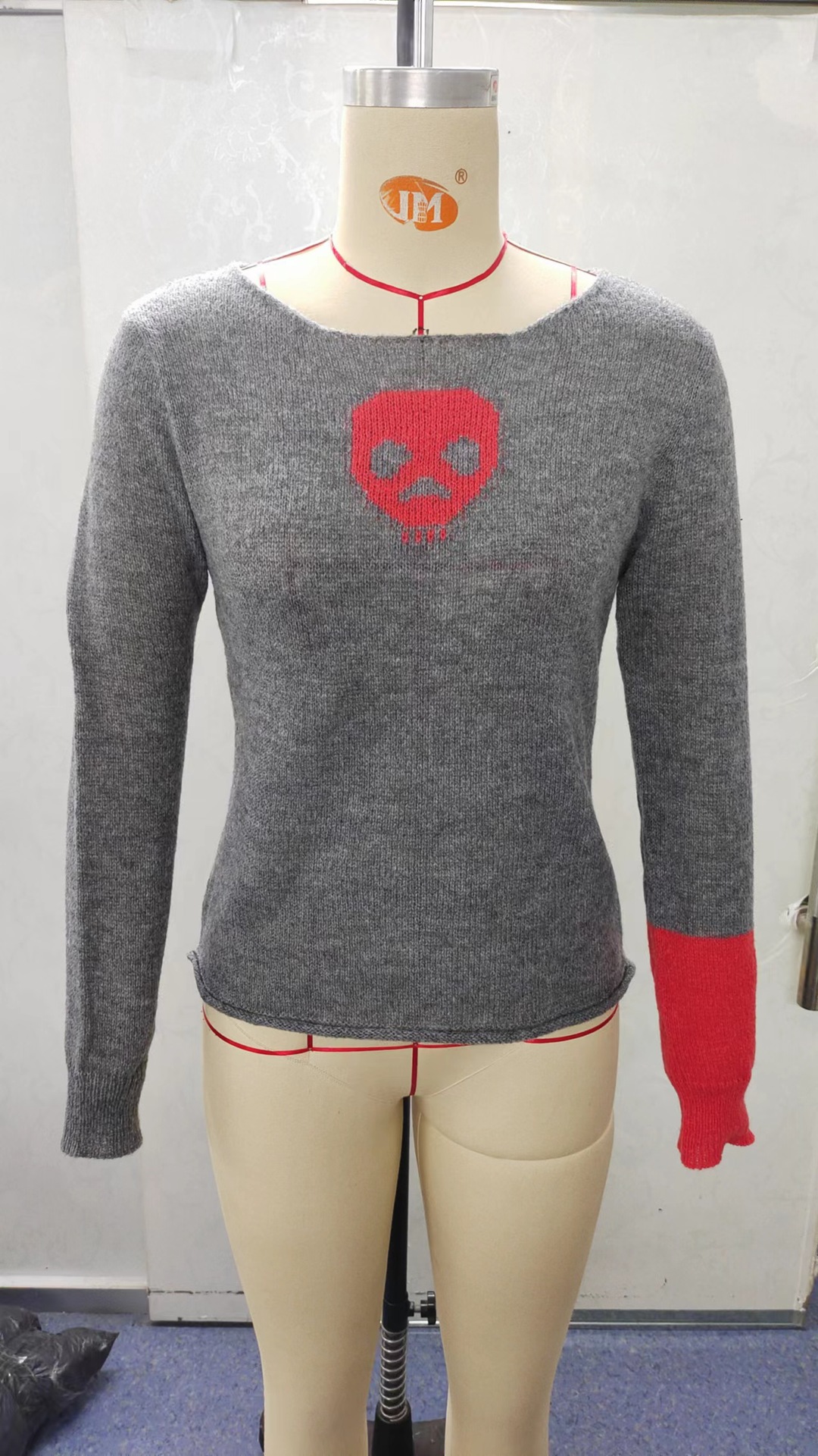 Long-Sleeve Colorblock Slim-Fit Knit Top