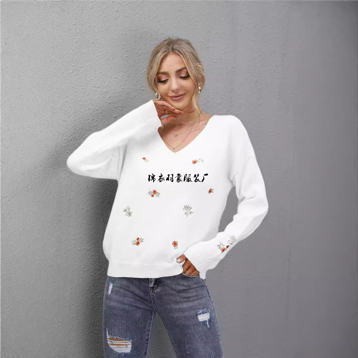Women's V-Neck Embroidered Floral Knit Sweater Plus Size Pullover