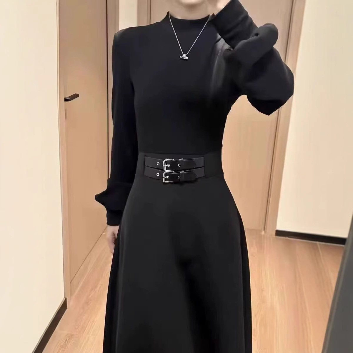 French Hepburn Style Cinched Waist Long Sleeve Black Dress