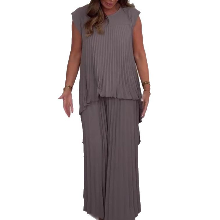 Women's Two-Piece Set with Crew Neck Top and Pleated Straight-Leg Pants