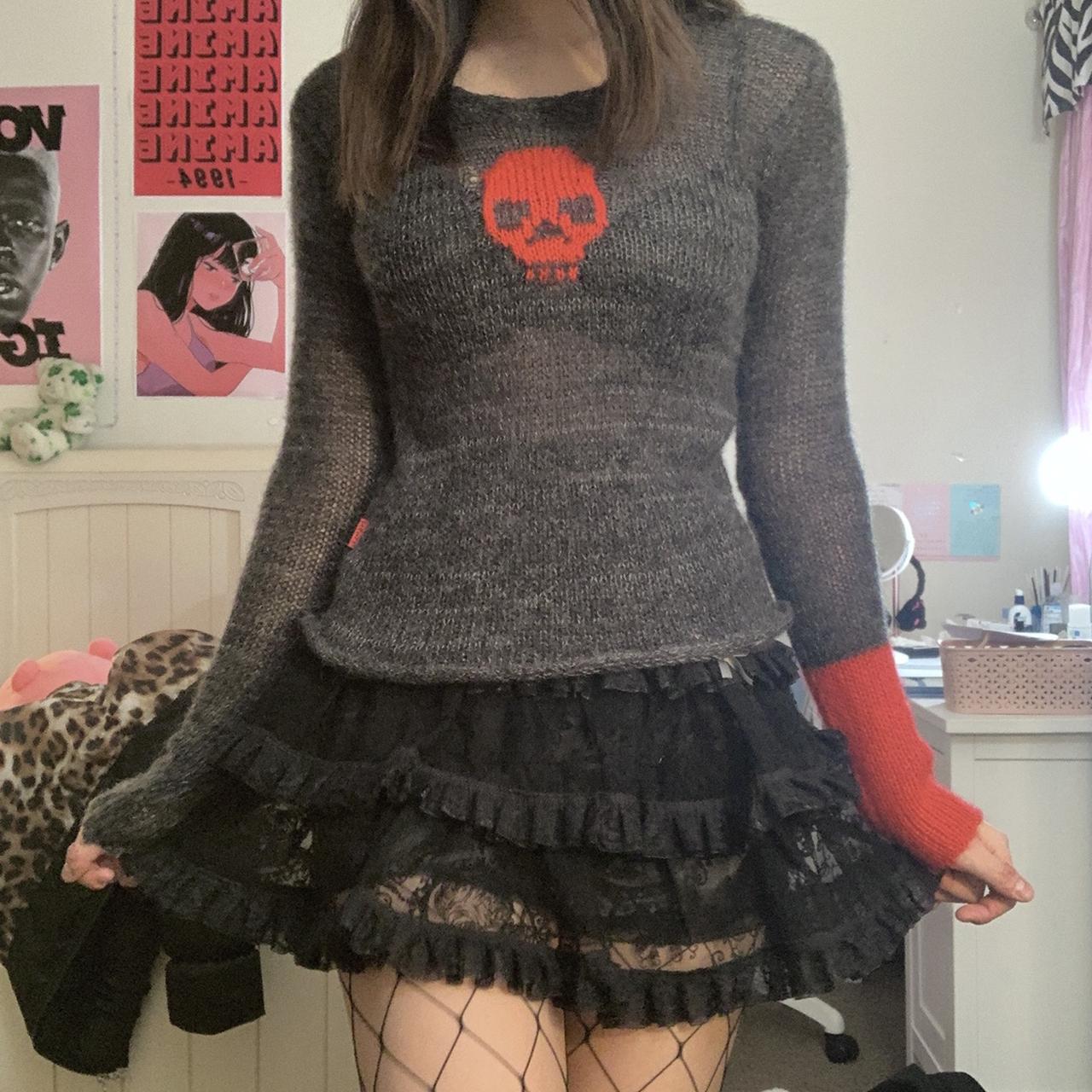 Long-Sleeve Colorblock Slim-Fit Knit Top