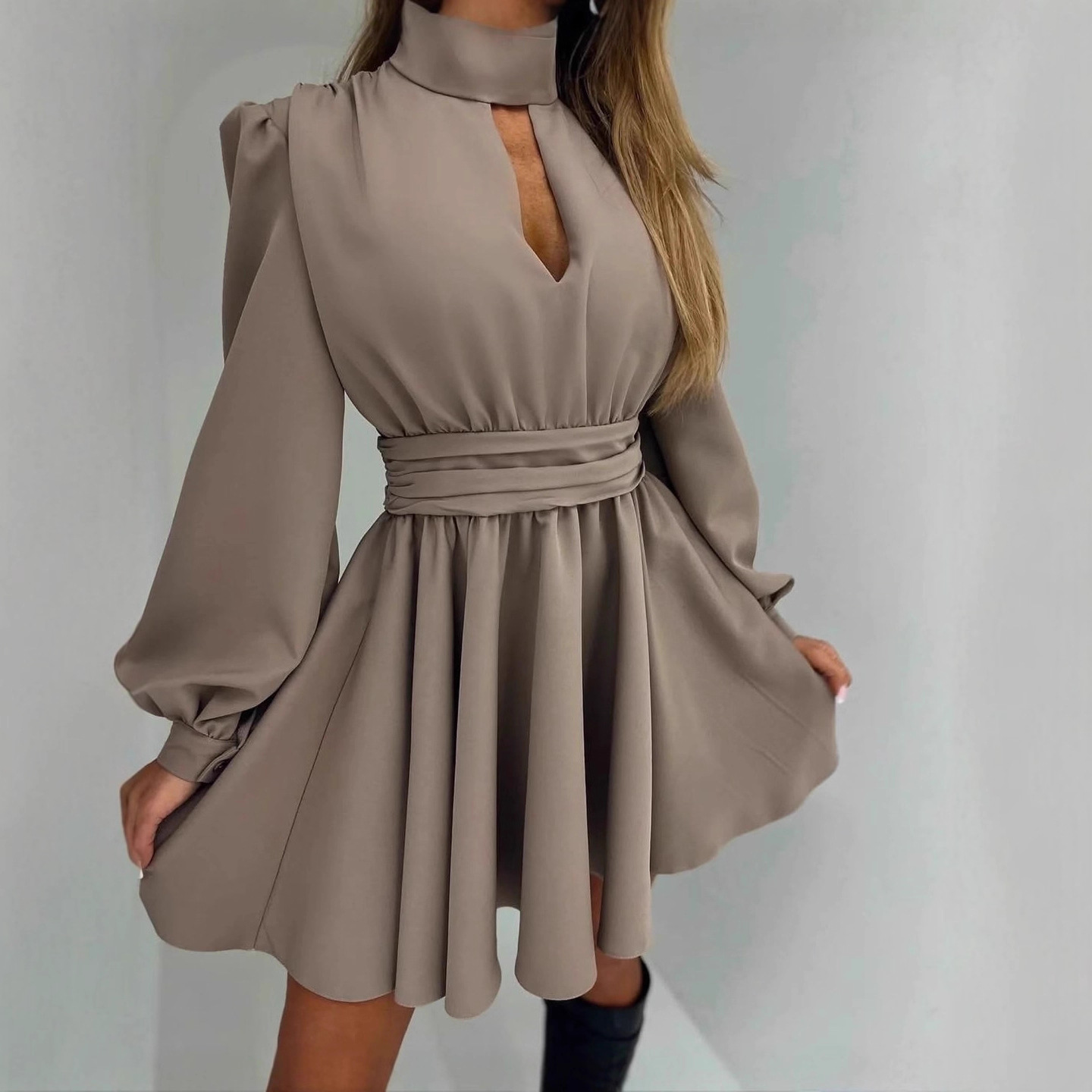 Sexy Cutout Waist-Cinching Solid Color Dress