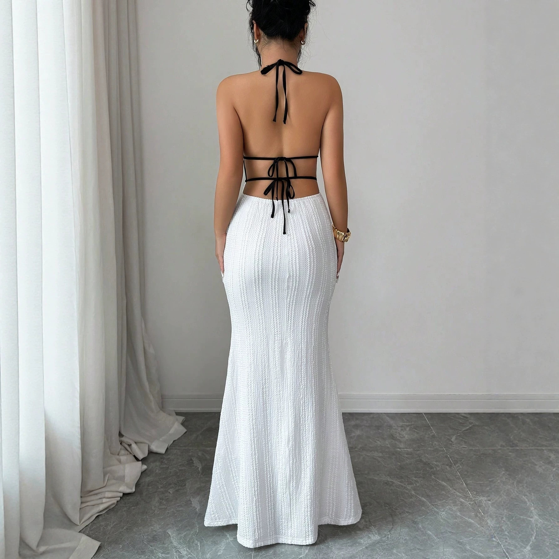 Color-Block Halter Open-Back Maxi Dress with Deep V Cutout and Lace-Up Mermaid Silhouette