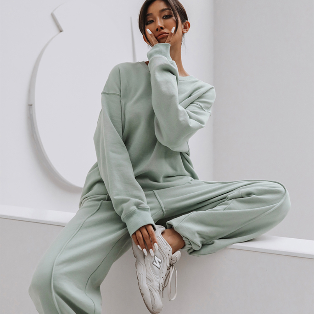 Women's Loose Casual Sweatshirt and Pants Two-Piece Set