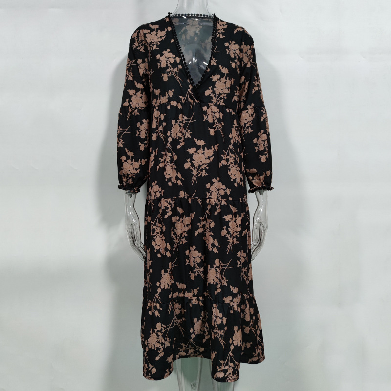 V-Neck Vintage Floral Midi Dress with Lace Trim