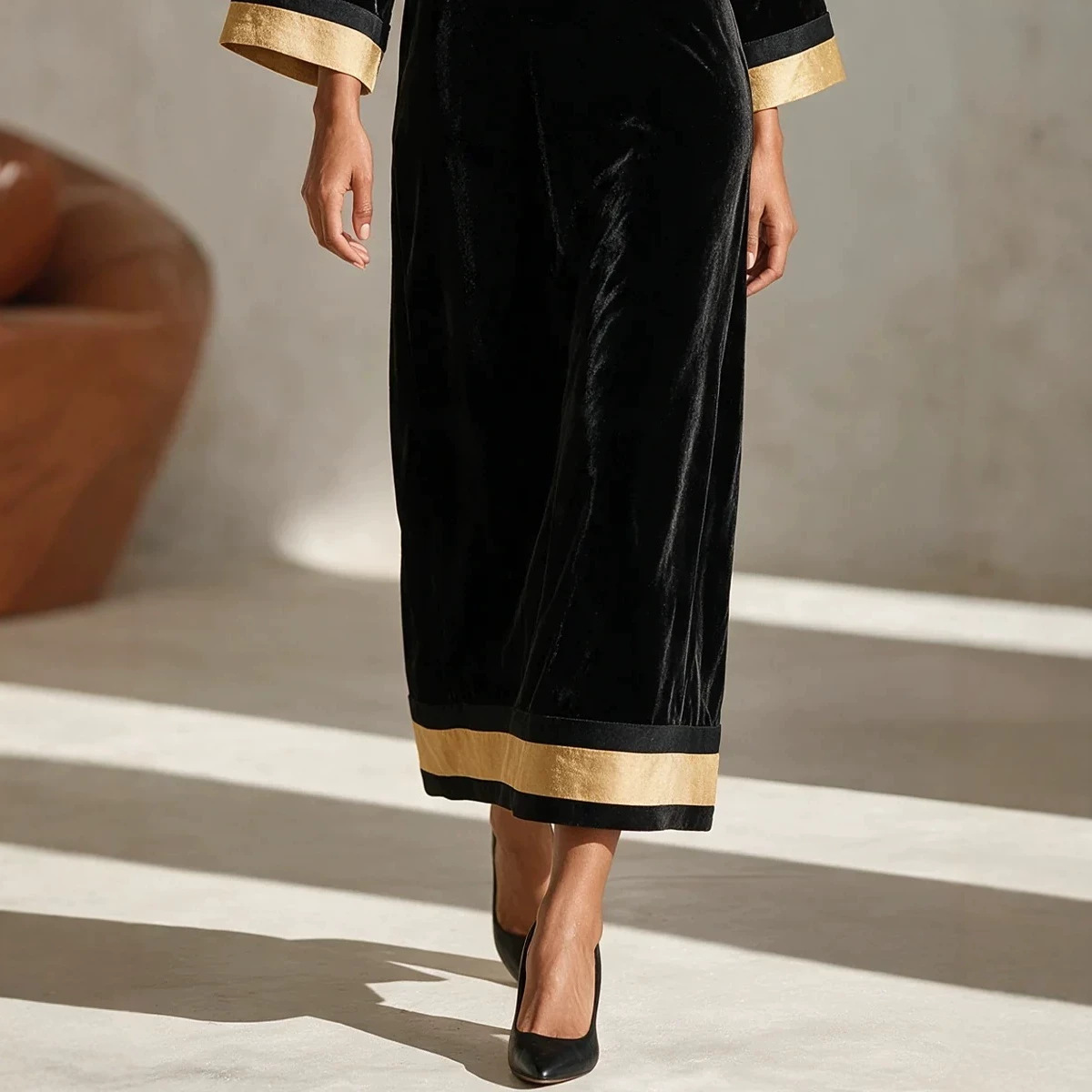 Retro Square-Neck Black Velvet Midi Dress with Gold Trim, Nine-Sleeve A-Line Party Dress