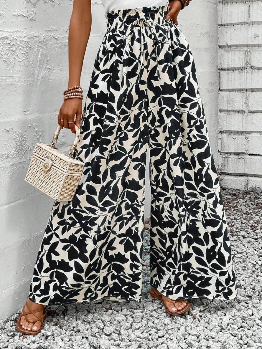Women's Wide-Leg Pants with Cinched Waist and Flowing Hem