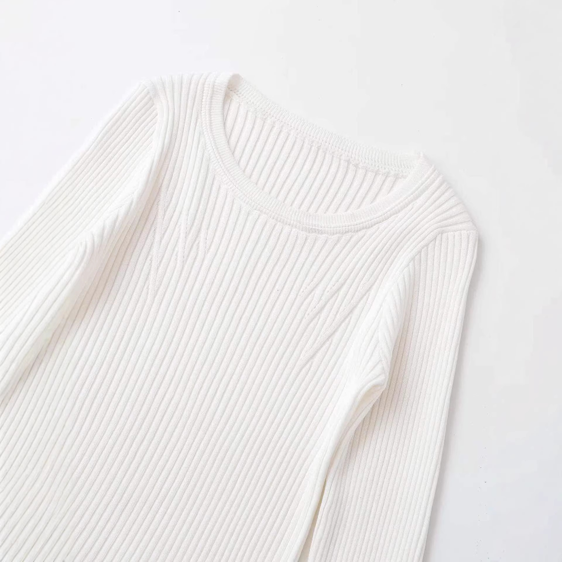 Women's Long Sleeve Crewneck Asymmetric Cropped Knit Top