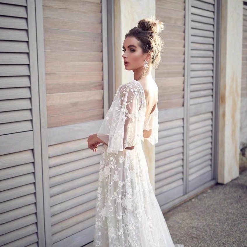 Women's Lace V-Neck Open-Back Maxi Dress Elegant Evening Gown
