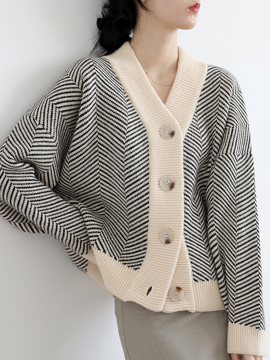 Retro Striped V-Neck Knit Cardigan Women's Loose Thick Sweater
