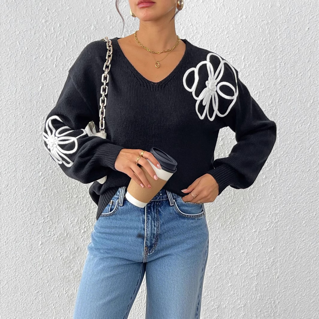 Women's Floral Ribbon Embroidered V-Neck Pullover Sweater