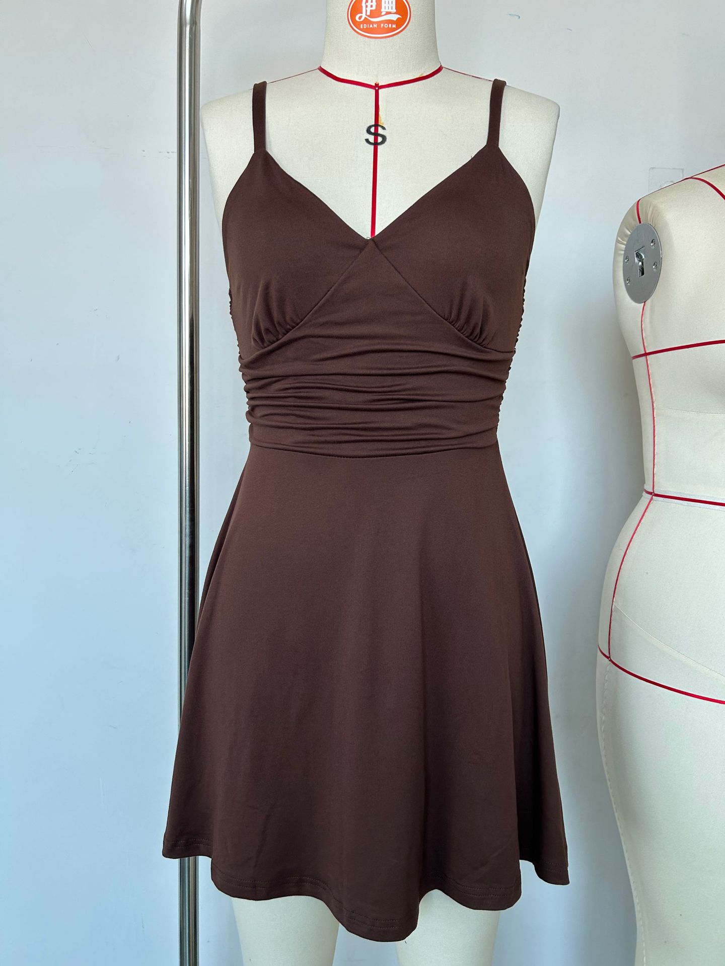 Women's Sexy V-Neck Sleeveless Pleated Midi Dress Slim Fit