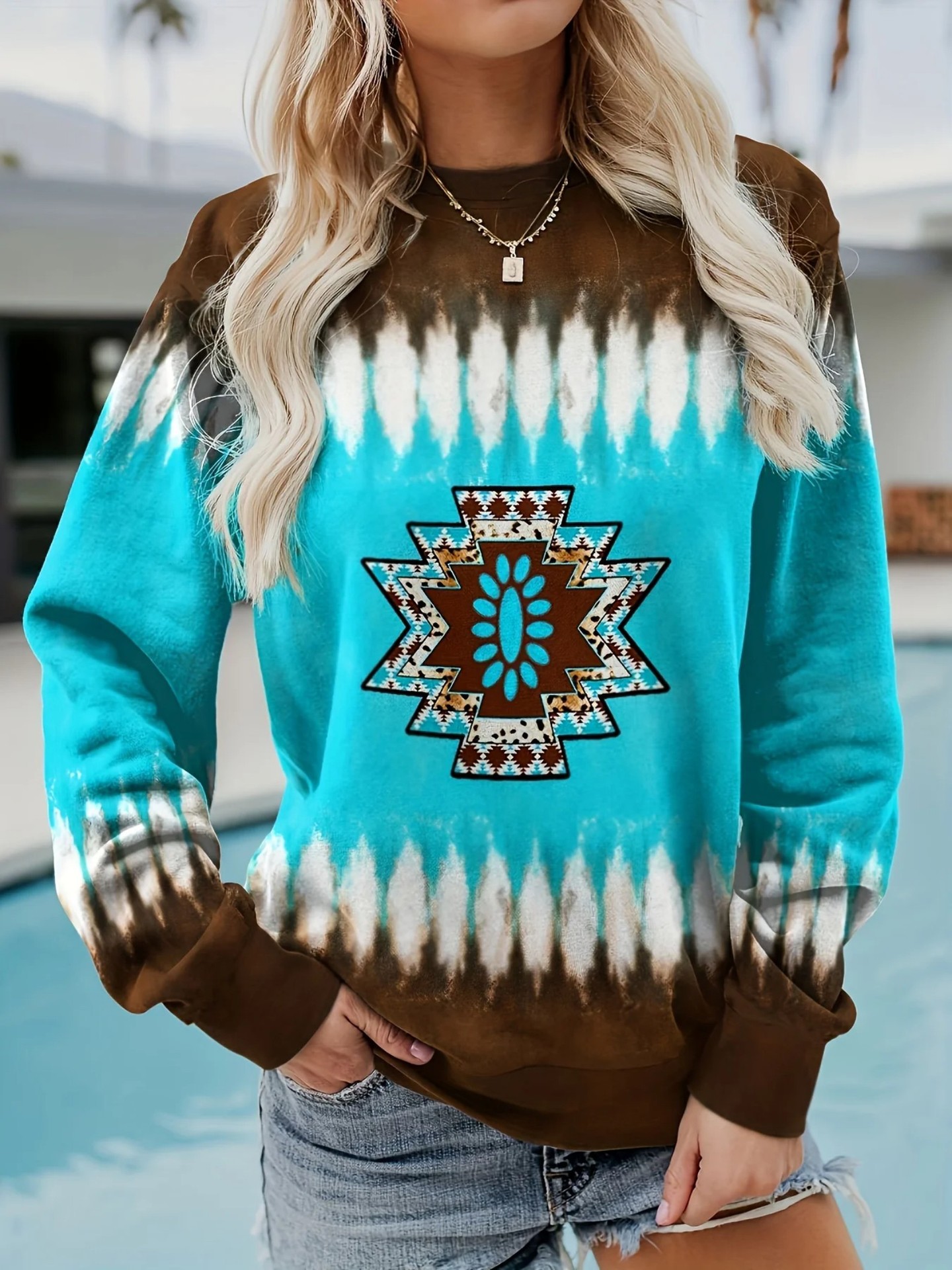 Women's Bull Head Paisley Print Crewneck Sweatshirt