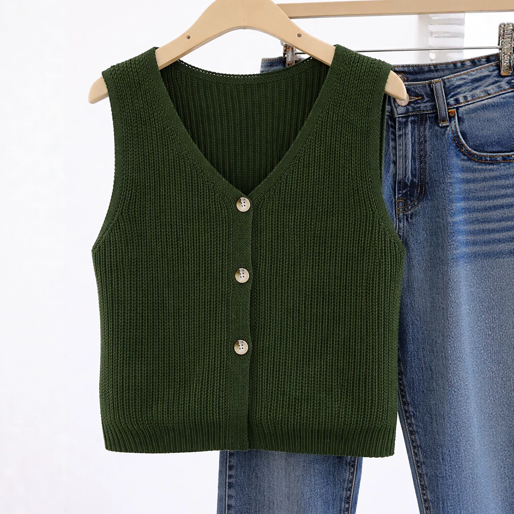 Women's Knit Vest with Three Buttons Solid Color V-Neck Slim Fit Sleeveless