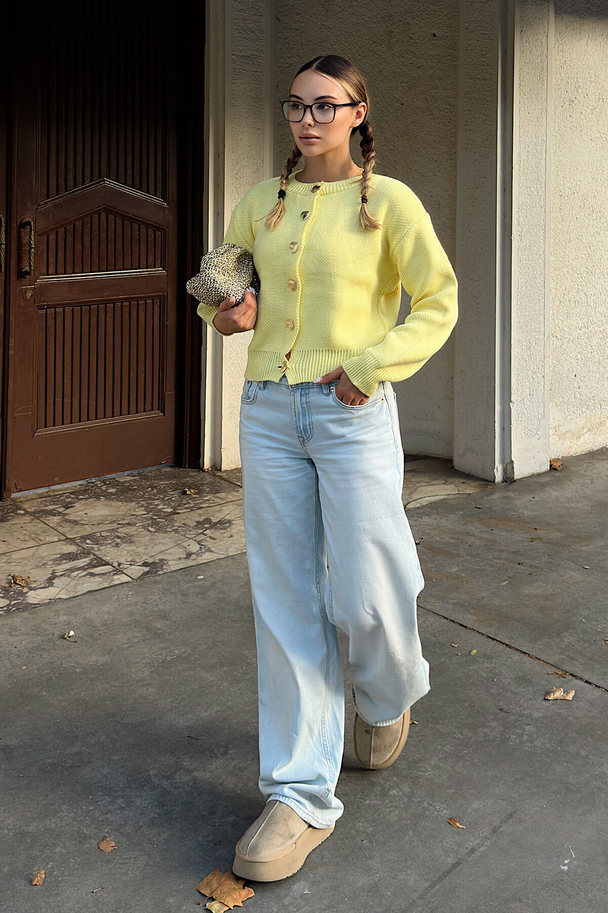 Women's Crewneck Knit Cardigan Button-Front Long-Sleeve Short Sweater