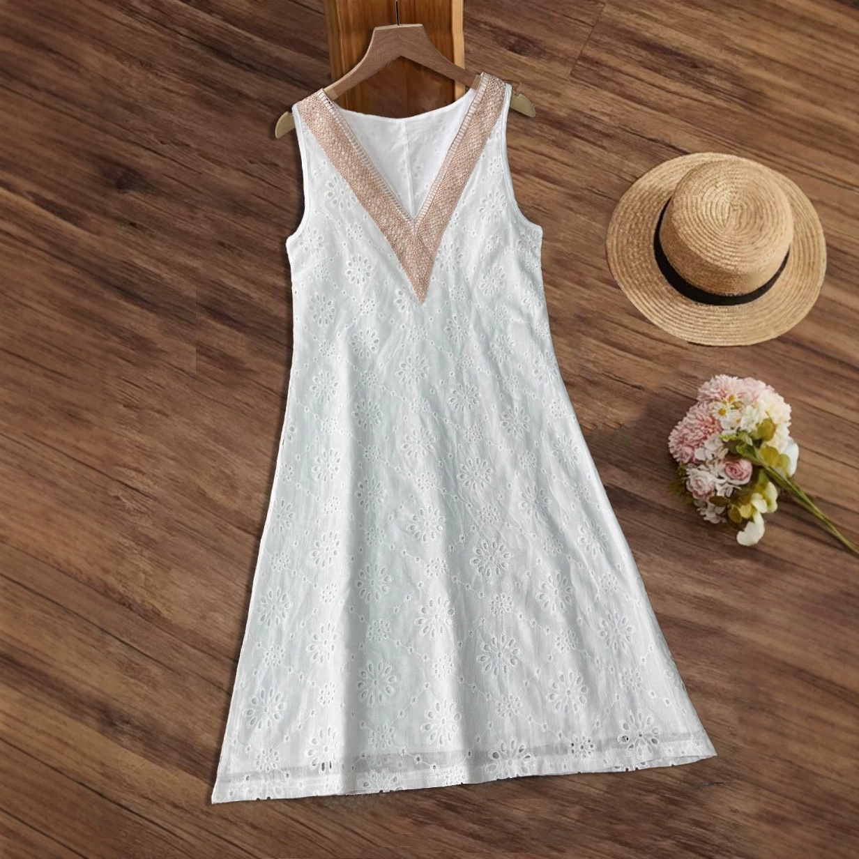 White Lace Short Sleeve Hollow Out Casual Dress