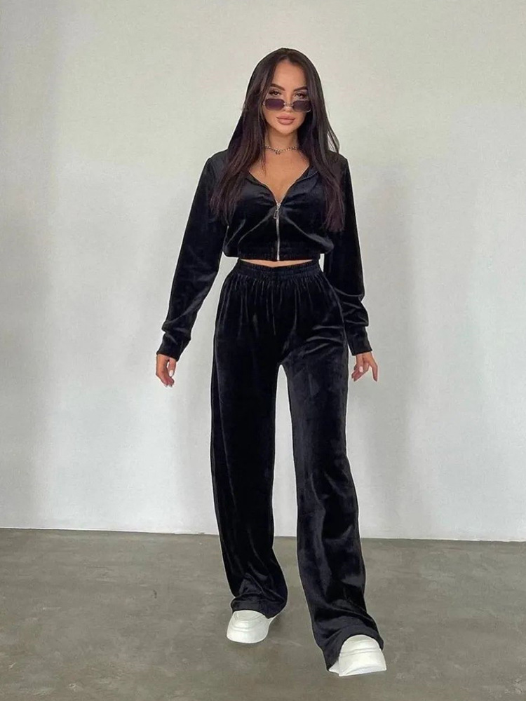 Women's Long Sleeve Zip-Up Collared Sweatshirt and Pants Set