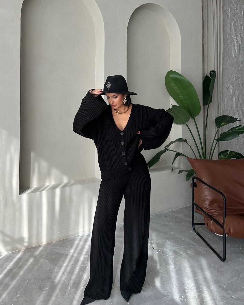 Women's Solid Color Button-Front Cardigan Sweater and Pants Set