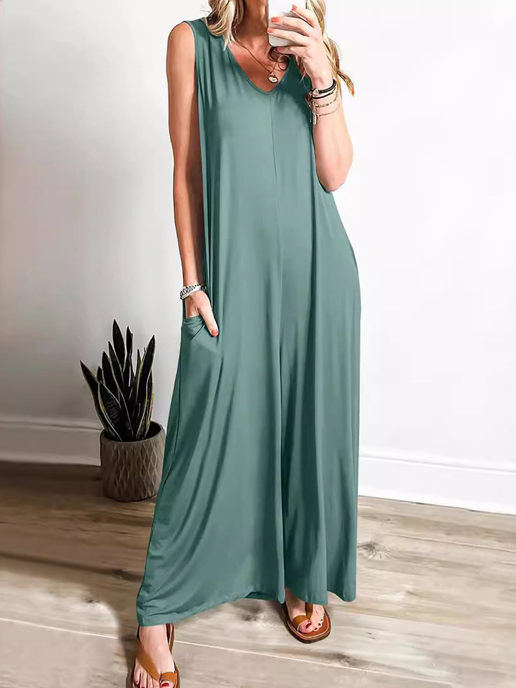 Women's Sleeveless Straight-Leg Jumpsuit with Pockets