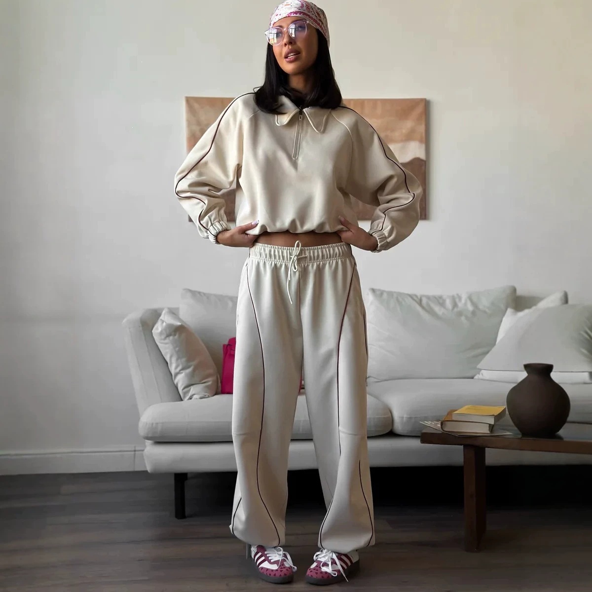 Women's Retro Colorblock Half-Zip Sweatshirt & Wide-Leg Sweatpants Set