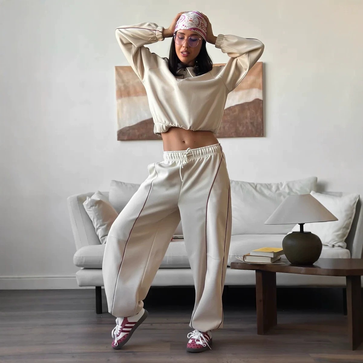 Women's Retro Colorblock Half-Zip Sweatshirt & Wide-Leg Sweatpants Set
