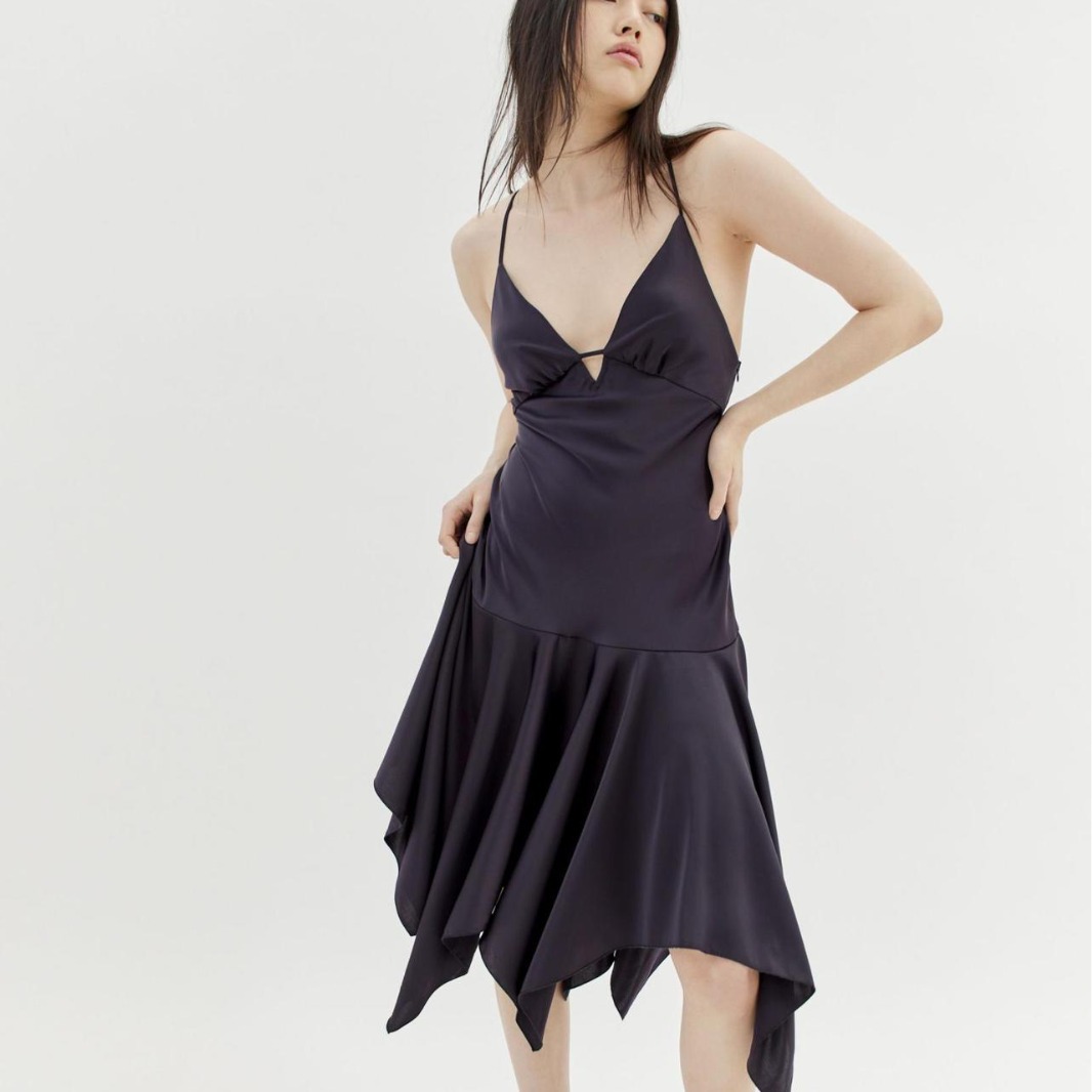 Solid Sleeveless Backless Pleated Midi Dress