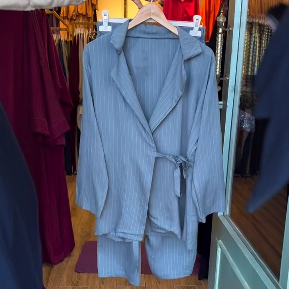 Women's Striped Two-Piece Blazer and Pants Set Casual Loose Fit