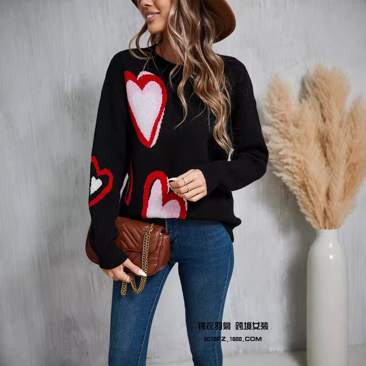 Heart Graphic Crewneck Pullover Sweater