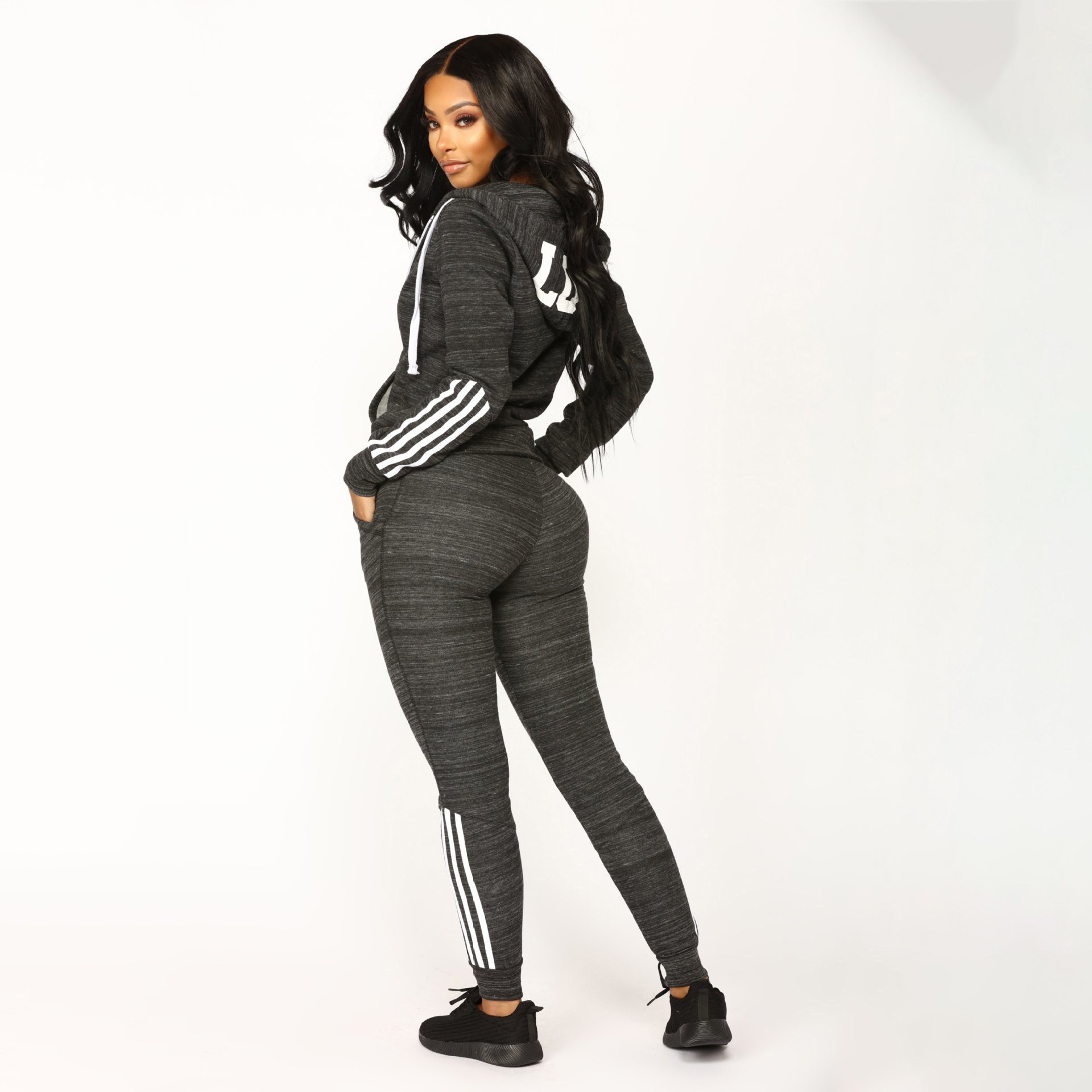 Women's Long Sleeve Sweatshirt and Pants Tracksuit Set
