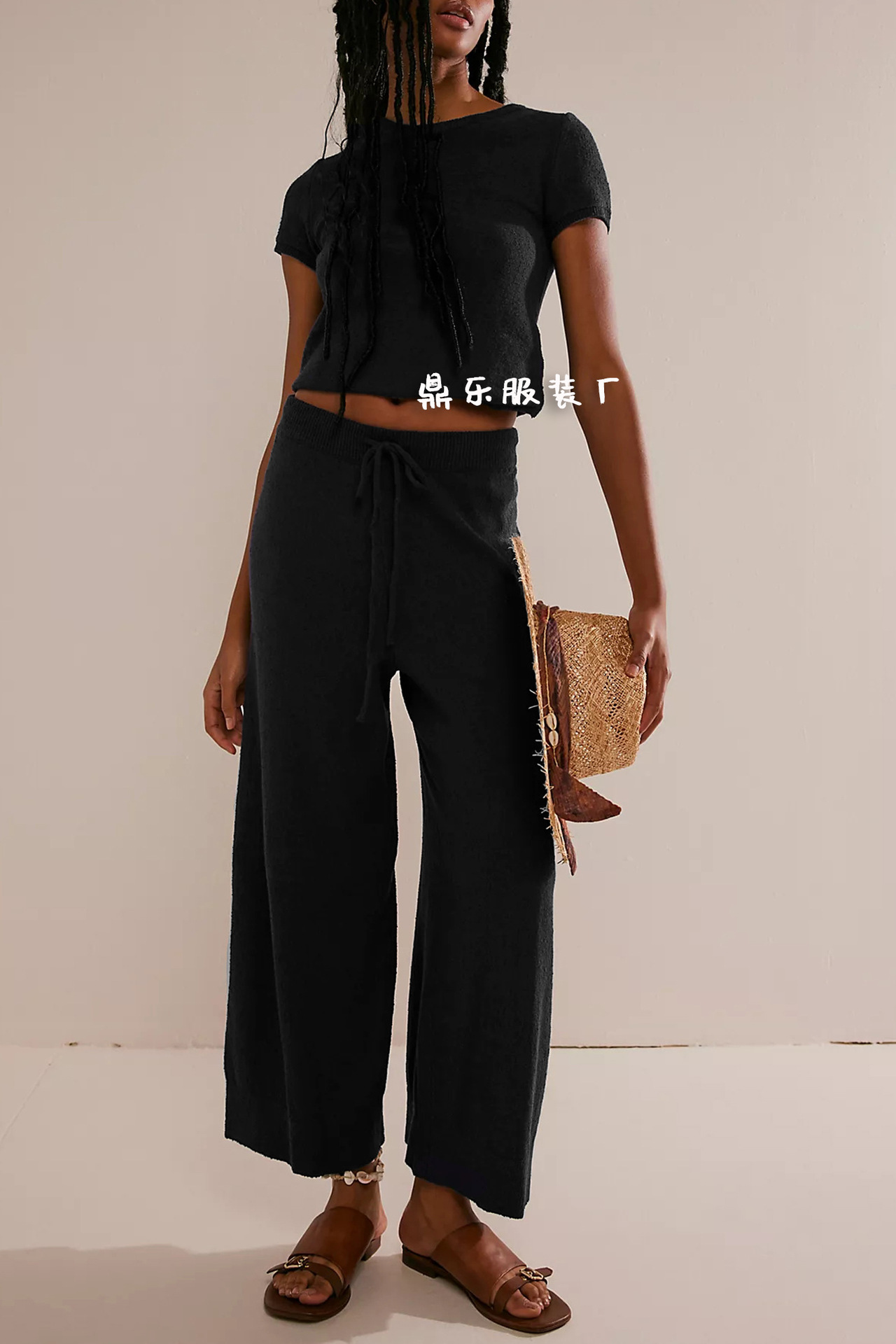 Women's Solid Color Knit Short Sleeve Top and Pants Set