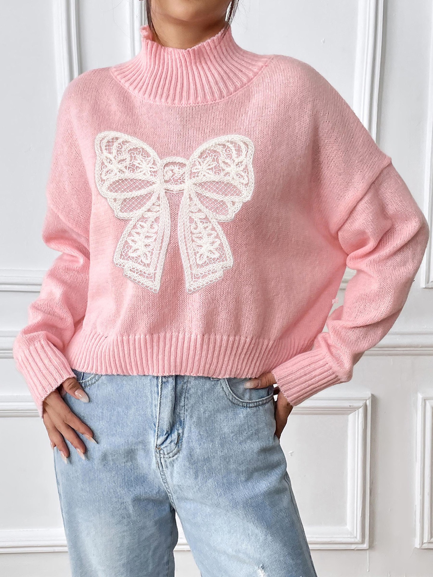 Bow Embroidered High Neck Pullover Sweater Applique Patchwork Short Top