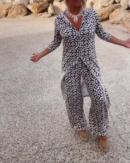 Women's Retro Print Button-Front Shirt and Pants Set