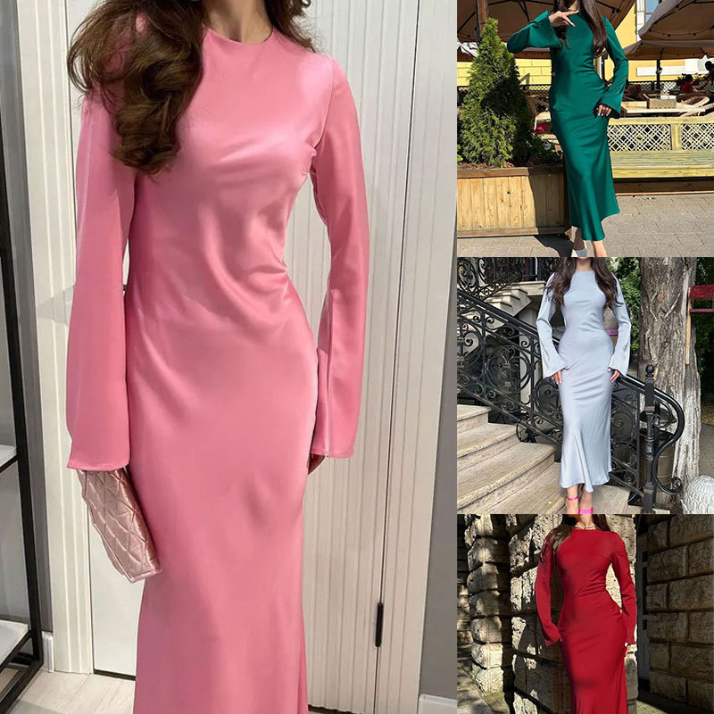 Women's Slim Fit Bodycon Dress with Flared Sleeves and Round Neck