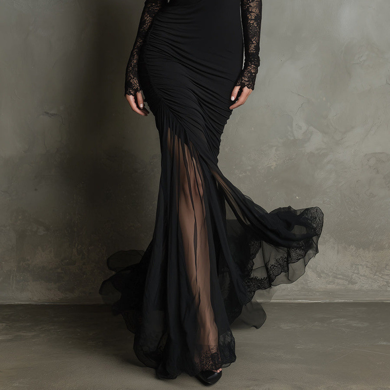 Vintage Lace Mermaid Dress with Mesh Hem